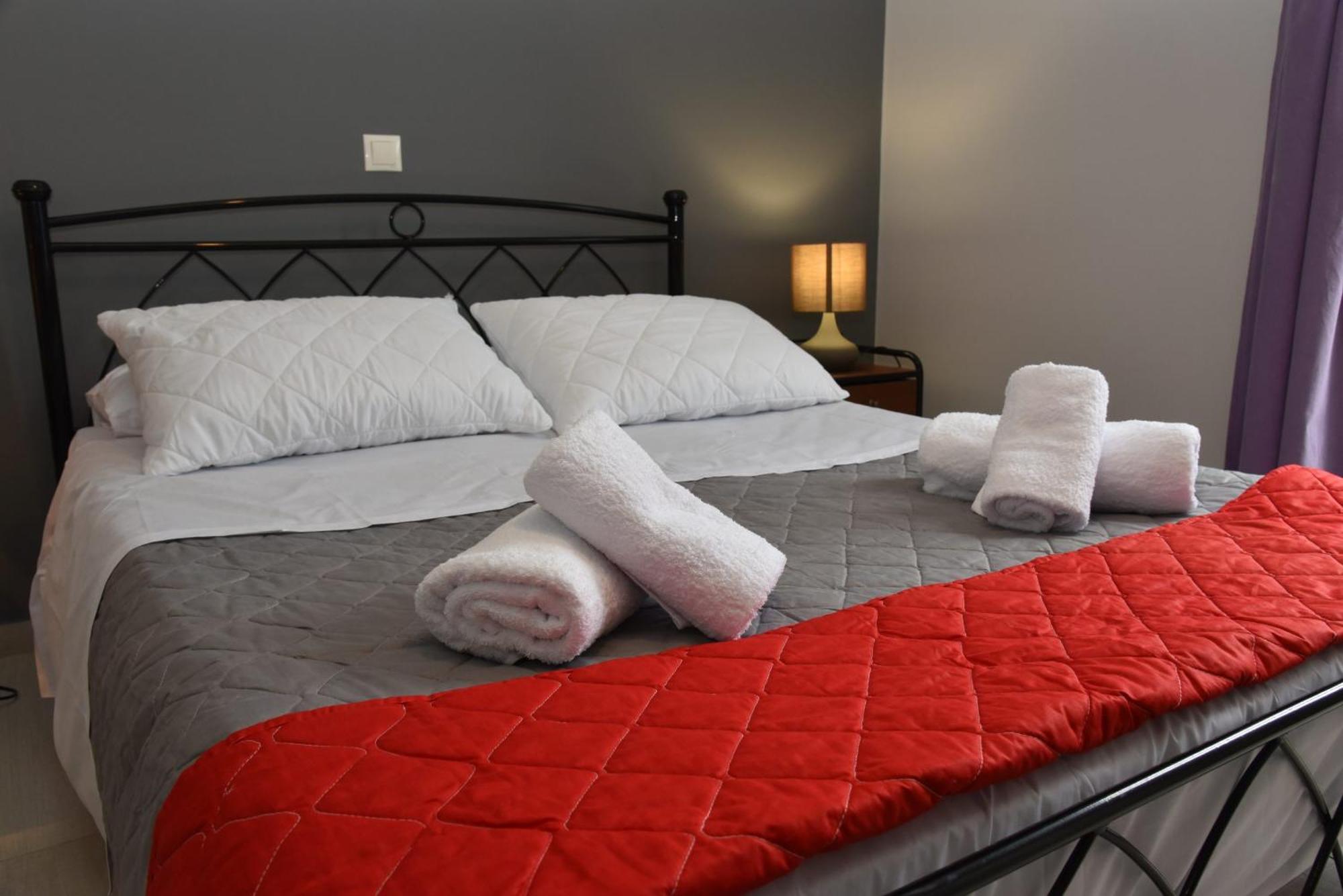 Andros Guesthouses 외부 사진